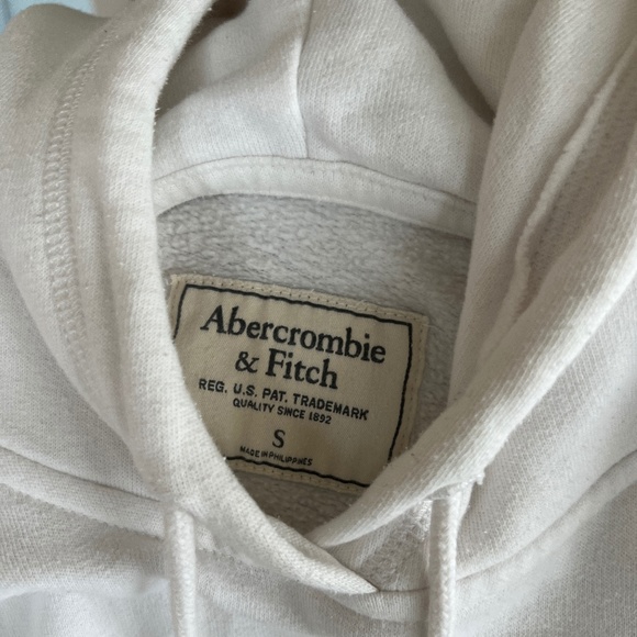 Woman's White Abercrombie and Fitch hoodie small - Picture 2 of 5